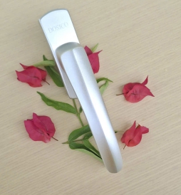 Tay cửa sổ - cong - trắng bạc