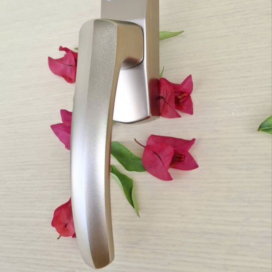 Tay cửa sổ - cong - Champange